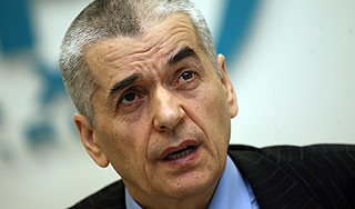 Онищенко предложил изолировать россиян Онищенко предложил изолировать россиян