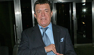 Иосиф Кобзон лег в онкоцентр на операцию Иосиф Кобзон лег в онкоцентр на операцию