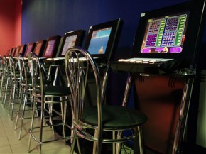 Чиновники пойдут в интернет-клубы