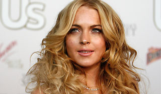 Подруга выкинула вещи Линдсей Лохан в окно Подруга выкинула вещи Линдсей Лохан в окно