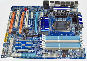 Обзор материнской платы нового поколения Gigabyte GA-P55-UD6