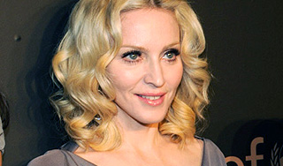 Мадонна устроила в Петербурге аварию Мадонна устроила в Петербурге аварию