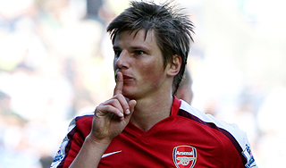 Аршавин принес "Арсеналу" первый трофей Аршавин принес "Арсеналу" первый трофей