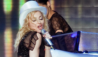 Мадонна спела вживую для петербуржцев Мадонна спела вживую для петербуржцев