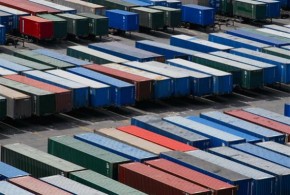 Транспортные перевозки упали на сорок процентов