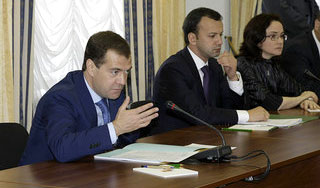 Медведев разбудил Германа Грефа Медведев разбудил Германа Грефа