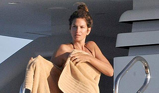 43-летняя Кроуфорд недооценивает фигуру 43-летняя Кроуфорд недооценивает фигуру