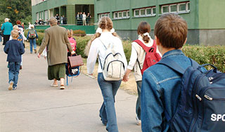 Мэр Риги закрывает русские школы Мэр Риги закрывает русские школы