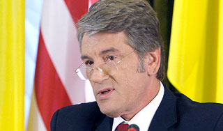 Ющенко прячется за украинцами Ющенко прячется за украинцами