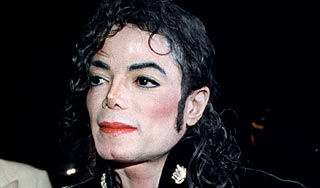 Брат Джексона рассказал, что с телом певца Брат Джексона рассказал, что с телом певца