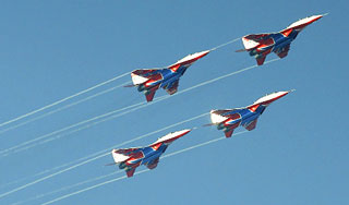 Путину показали высший пилотаж Путину показали высший пилотаж