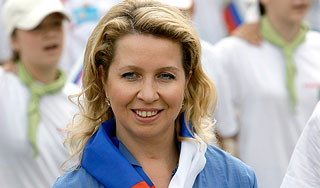 Первая леди стала "почетным орленком" Первая леди стала "почетным орленком"