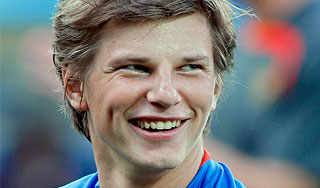 Аршавин помог "Арсеналу" победить "Селтик" Аршавин помог "Арсеналу" победить "Селтик"