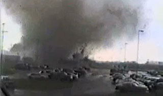 На Техас обрушился неожиданный торнадо На Техас обрушился неожиданный торнадо