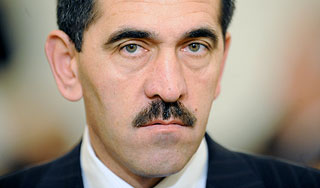 Юнус-Бек Евкуров вернулся в Ингушетию Юнус-Бек Евкуров вернулся в Ингушетию