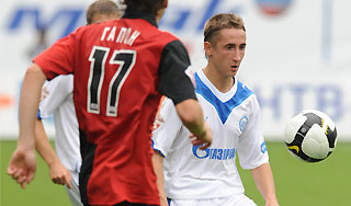 Быстров помог "Зениту" разгромить "Химки" Быстров помог "Зениту" разгромить "Химки"