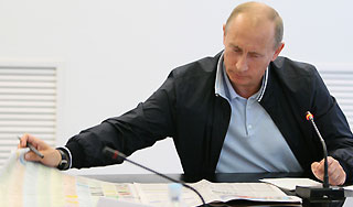 Путин рассказал Польше о "тенях прошлого" Путин рассказал Польше о "тенях прошлого"