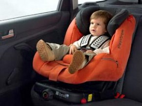 Ребенка спасло кресло безопасности