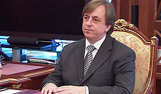 Медведев назначил детям защитника Медведев назначил детям защитника