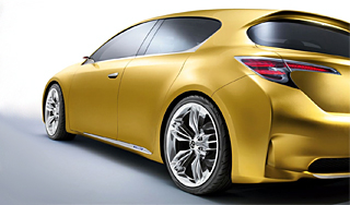 Lexus показал фото новой модели Lexus показал фото новой модели