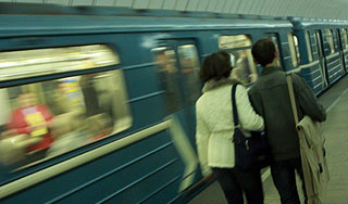 В московском метро сломался поезд В московском метро сломался поезд