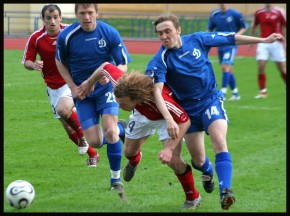 "Динамо" догнало лидера