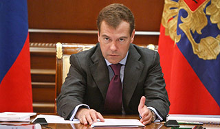 Медведев: экономика ожила после кризиса Медведев: экономика ожила после кризиса