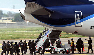 Видение заставило мужчину угнать самолет Видение заставило мужчину угнать самолет