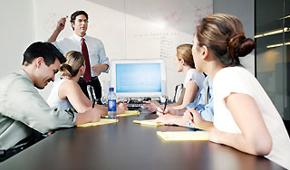 Массовых сокращений в России не будет Массовых сокращений в России не будет