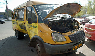 "Нелегальная" маршрутка ранила москвичей "Нелегальная" маршрутка ранила москвичей