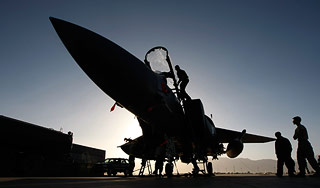 Истребители США летят в Эстонию воевать Истребители США летят в Эстонию воевать