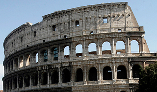 Римский Колизей нуждается в спонсорах Римский Колизей нуждается в спонсорах