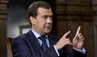 Медведев сравнил себя с Путиным и Обамой Медведев сравнил себя с Путиным и Обамой