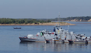 Россия направляет катера к границе Абхазии Россия направляет катера к границе Абхазии