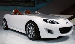 Mazda избавила машину от лобового стекла Mazda избавила машину от лобового стекла