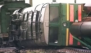 В Дагестане сошли с рельс 8 вагонов поезда В Дагестане сошли с рельс 8 вагонов поезда