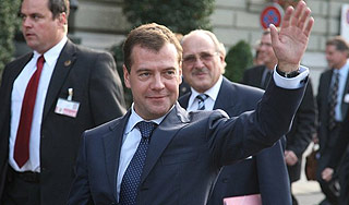 Медведев пойдет по пути Суворова Медведев пойдет по пути Суворова