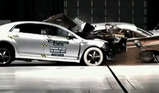 Насколько безопасен старый автомобиль Насколько безопасен старый автомобиль