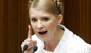 Тимошенко грозит чиновникам высшей мерой Тимошенко грозит чиновникам высшей мерой