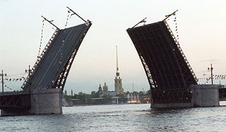 В Петербурге не развелся Дворцовый мост В Петербурге не развелся Дворцовый мост