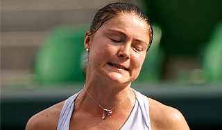 Сафина сенсационно завершила турнир в Токио Сафина сенсационно завершила турнир в Токио