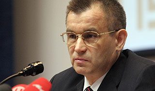 Нургалиев раскритиковал работу милиции Нургалиев раскритиковал работу милиции