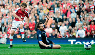 Гол Аршавина сокрушил "Блэкберн" Гол Аршавина сокрушил "Блэкберн"