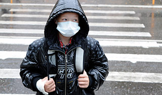 Эпидемия закрывает российские школы Эпидемия закрывает российские школы