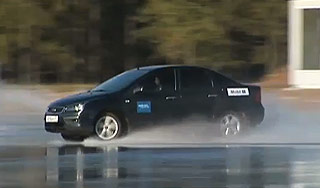 Водители ФСО показали мастерство езды Водители ФСО показали мастерство езды