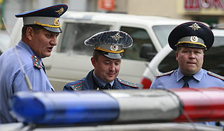 Автомобиль ФСБ устроил аварию в Москве Автомобиль ФСБ устроил аварию в Москве