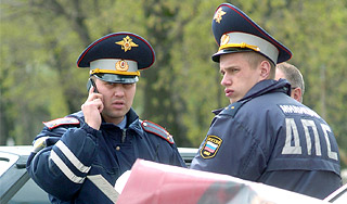 В Перми четверо милиционеров погибли в ДТП В Перми четверо милиционеров погибли в ДТП