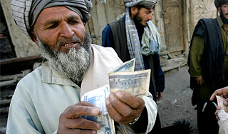 В Афганистане появились "устойчивые" деньги В Афганистане появились "устойчивые" деньги