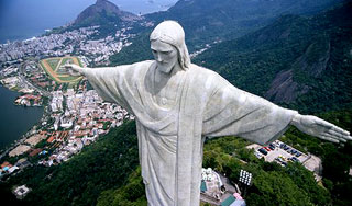 Главный символ Бразилии отмечает 78 лет Главный символ Бразилии отмечает 78 лет