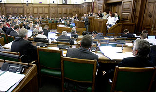 Сейм Латвии выступил против русских Сейм Латвии выступил против русских